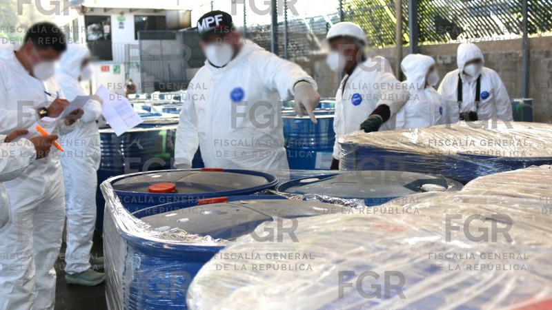 Destruyen más de 100 toneladas de sustancias y precursores químicos en Sinaloa