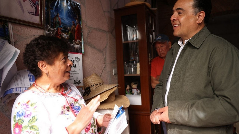 Luis Nava supervisa entrega apoyos alimentarios en La Cañada, municipio de El Marqués, Querétaro
