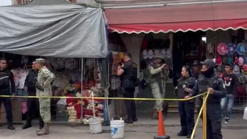 Mariachis armados y encapuchados abren fuego en el Mercado Morelos de Puebla; dejan tres personas heridas
