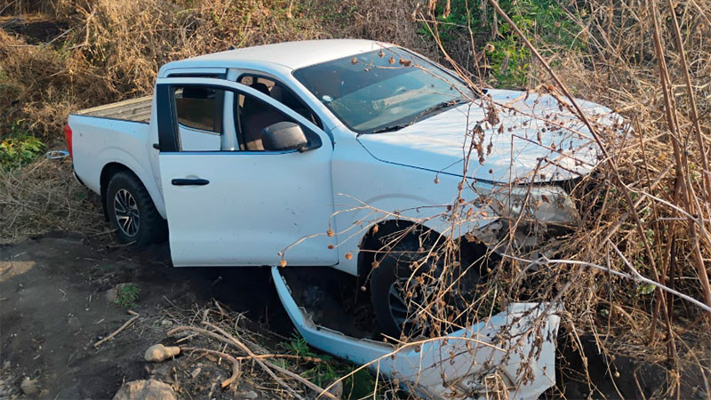 En Apatzingán, Michoacán: Robacarros se enfrentan contra GC, hay un detenido y dos vehículos recuperados 