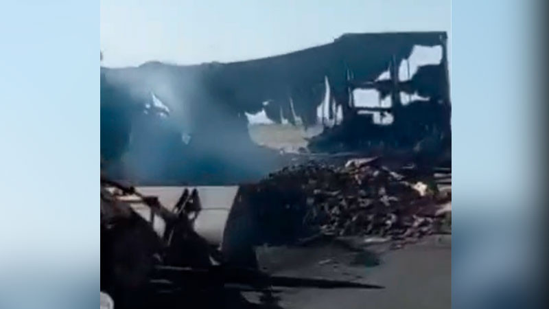 Se incendia camión en la Morelia-Salamanca