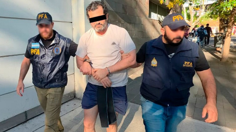 Claudia Sheinbaum confía en extradición del excontraalmirante Fernando Farías