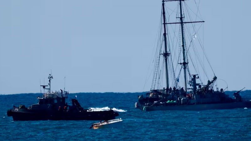 Ejército de Israel intercepta a flotilla humanitaria con ayuda para Gaza; retiene a más de 200 activistas