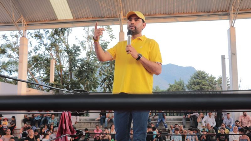 Octavio Ocampo festejó a niñas y niños de Zitácuaro con evento de convivencia por su día
